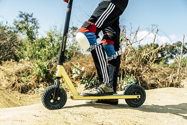 KR1 All-Terrain Dirt Kick Scooter